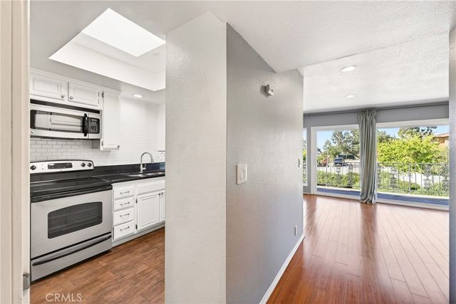 2115 Ohio, Signal Hill, CA 90755