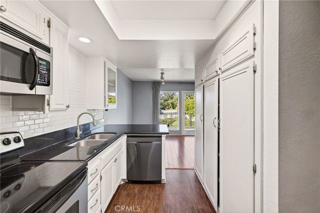 2115 Ohio, Signal Hill, CA 90755