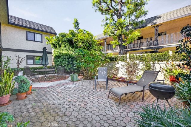 2115 Ohio, Signal Hill, CA 90755