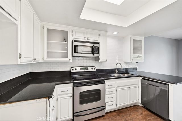 2115 Ohio, Signal Hill, CA 90755