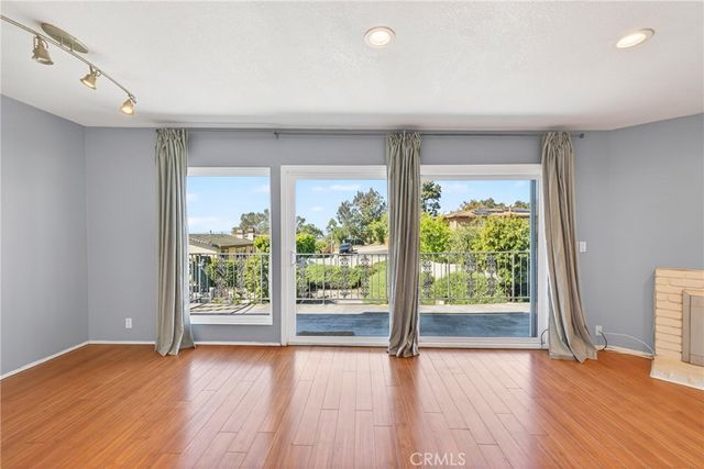 2115 Ohio, Signal Hill, CA 90755