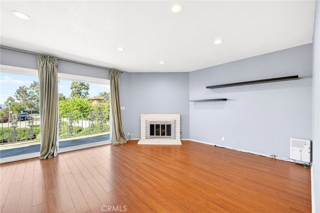 2115 Ohio, Signal Hill, CA 90755