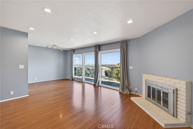 2115 Ohio, Signal Hill, CA 90755