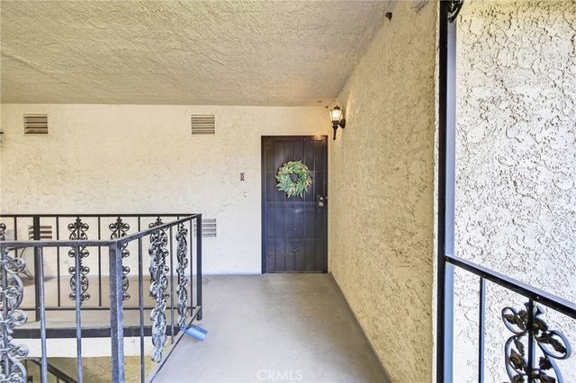 2115 Ohio, Signal Hill, CA 90755