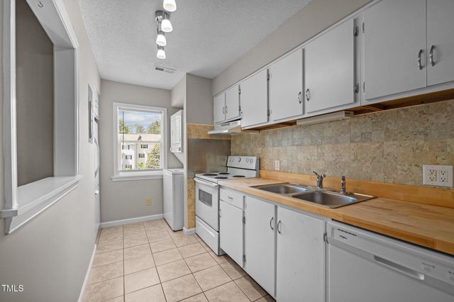 128 Schultz Street, Chapel Hill, NC 27514
