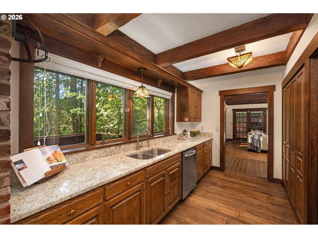 300 Nw 114th Ave, Portland, OR 97229
