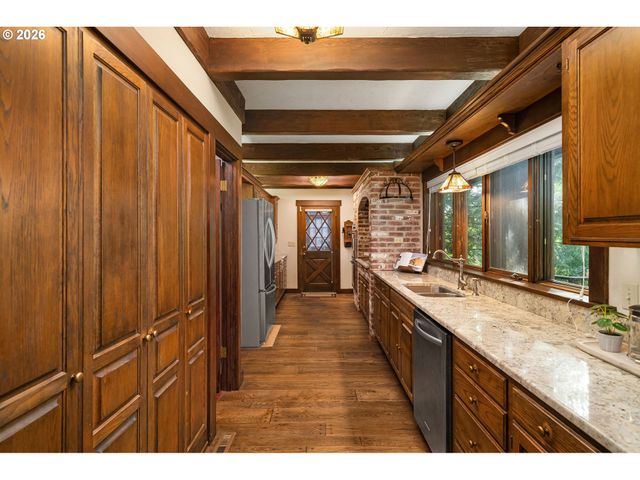 300 Nw 114th Ave, Portland, OR 97229