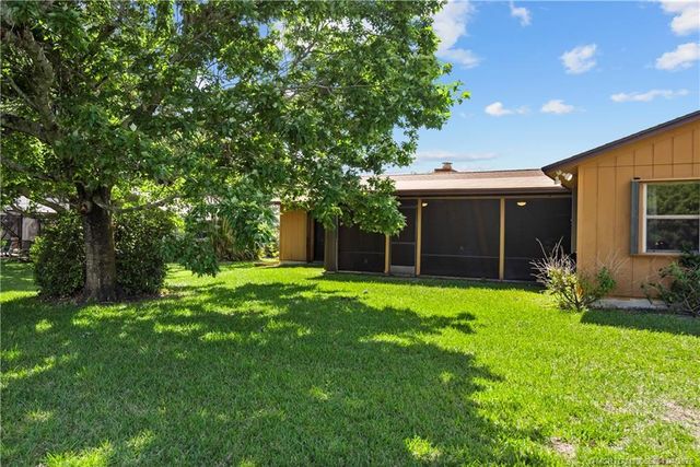 903 SW Willow Lane, Palm City, FL 34990