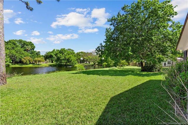 903 SW Willow Lane, Palm City, FL 34990