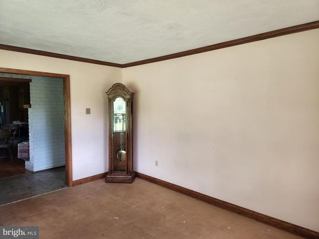 723 W SUNHILL RD, Manheim, PA 17545