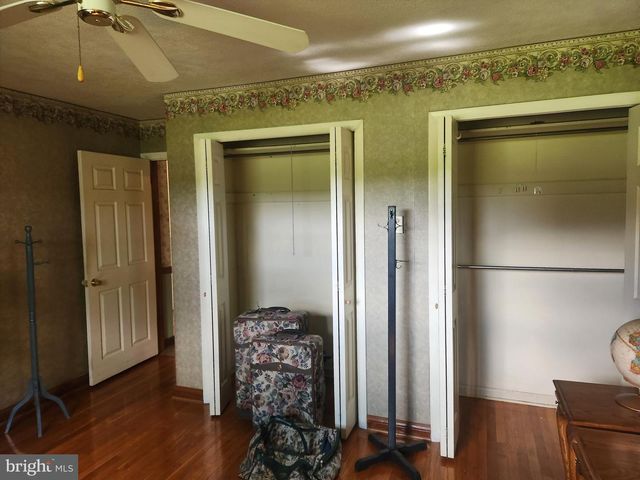723 W SUNHILL RD, Manheim, PA 17545