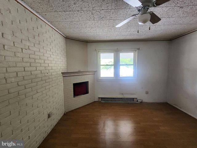 723 W SUNHILL RD, Manheim, PA 17545