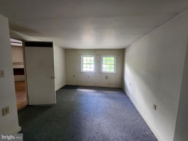 723 W SUNHILL RD, Manheim, PA 17545