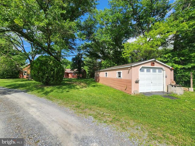 723 W SUNHILL RD, Manheim, PA 17545