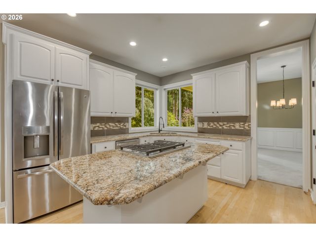 19413 Sw WINSLOW Dr, Beaverton, OR 97007