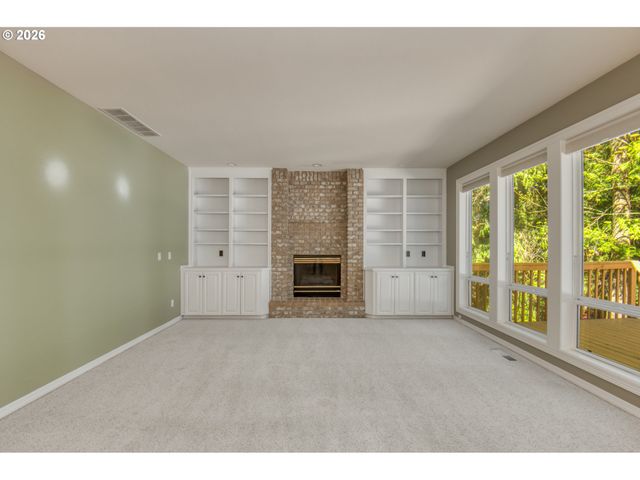 19413 Sw WINSLOW Dr, Beaverton, OR 97007