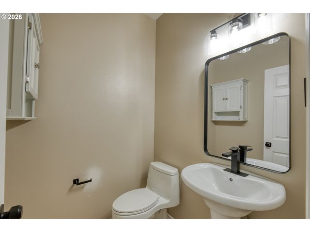 19413 Sw WINSLOW Dr, Beaverton, OR 97007