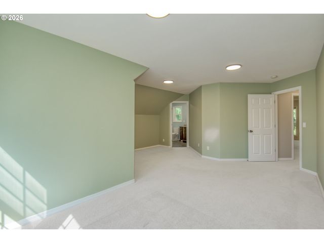 19413 Sw WINSLOW Dr, Beaverton, OR 97007