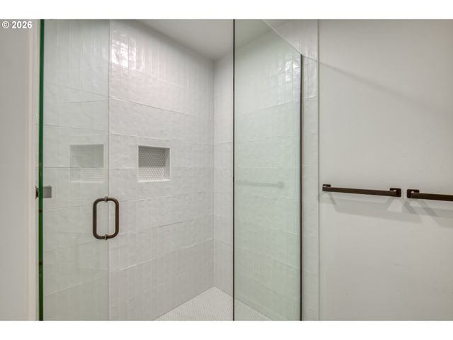 19413 Sw WINSLOW Dr, Beaverton, OR 97007