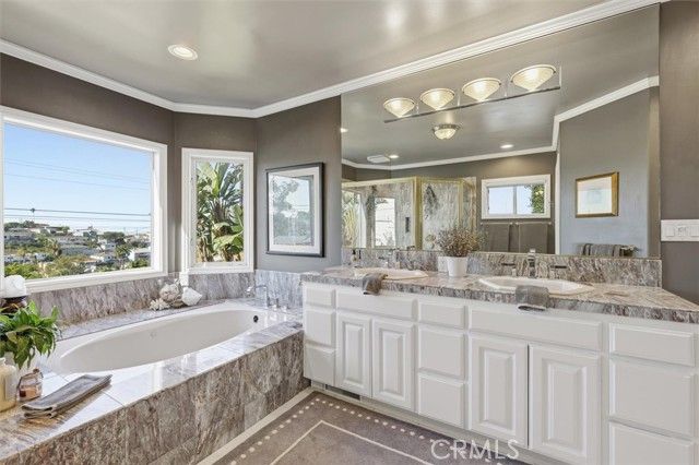 8325 Delgany Avenue, Playa Del Rey (los Angeles), CA 90293