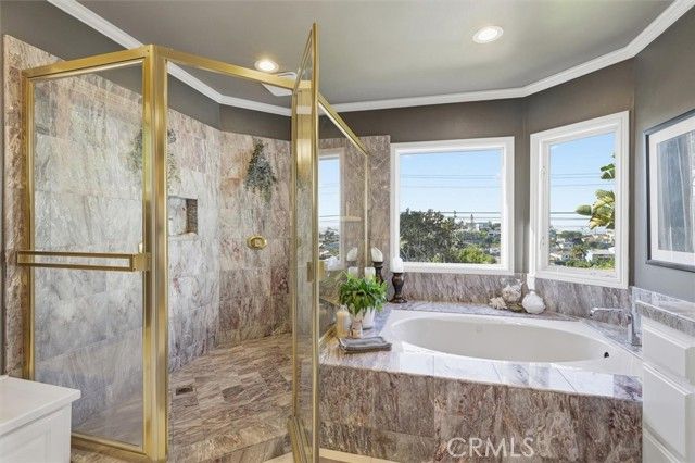 8325 Delgany Avenue, Playa Del Rey (los Angeles), CA 90293