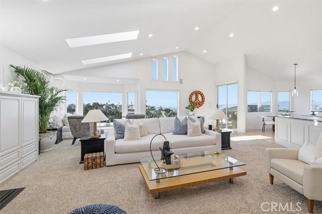 8325 Delgany Avenue, Playa Del Rey (los Angeles), CA 90293