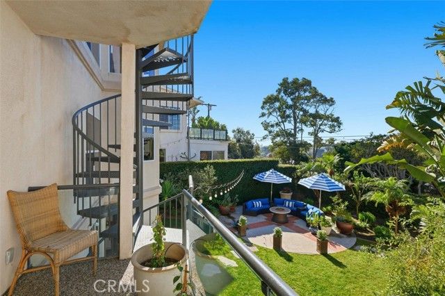 8325 Delgany Avenue, Playa Del Rey (los Angeles), CA 90293