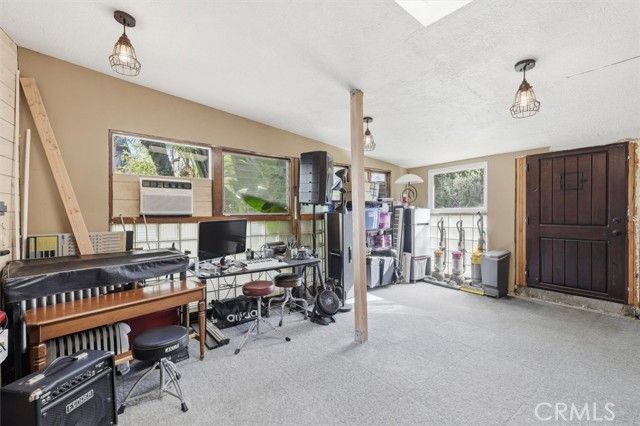 8325 Delgany Avenue, Playa Del Rey (los Angeles), CA 90293