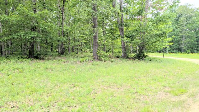 1340 Owl Circ, Hurricane Mills, TN 37078