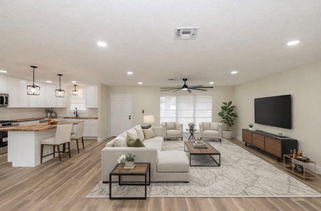 1318 Meadow Lark Street, Deer Park, TX 77536