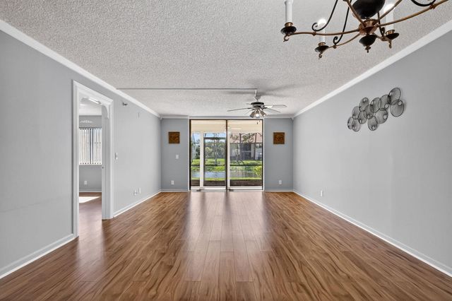 7770 Tahiti Lane 102, Lake Worth, FL 33467