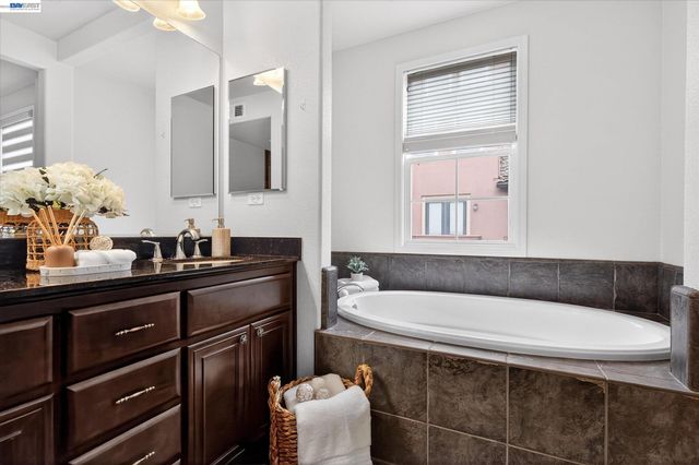 3683 Central Parkway, Dublin, CA 94568