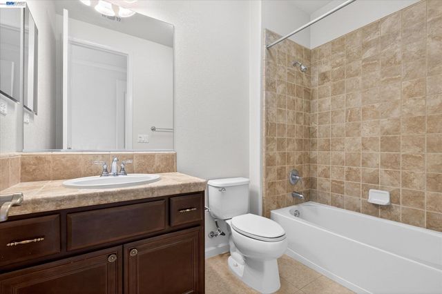 3683 Central Parkway, Dublin, CA 94568