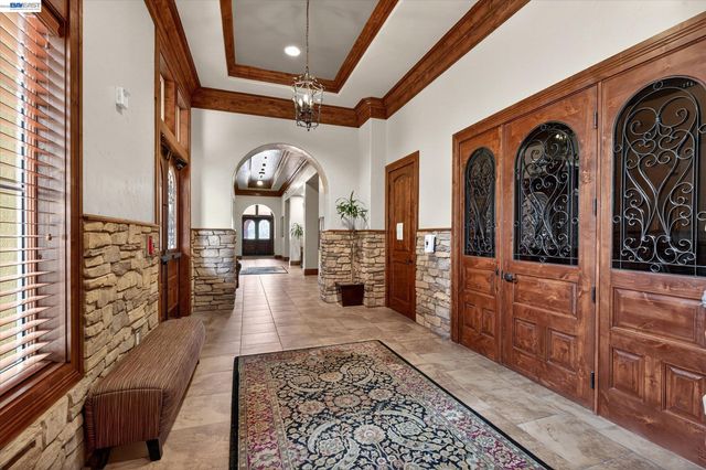 3683 Central Parkway, Dublin, CA 94568