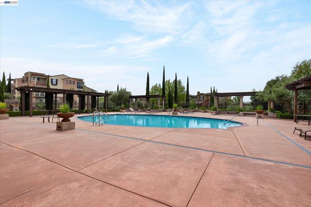 3683 Central Parkway, Dublin, CA 94568