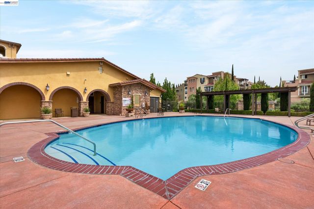 3683 Central Parkway, Dublin, CA 94568