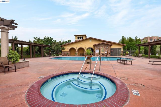 3683 Central Parkway, Dublin, CA 94568