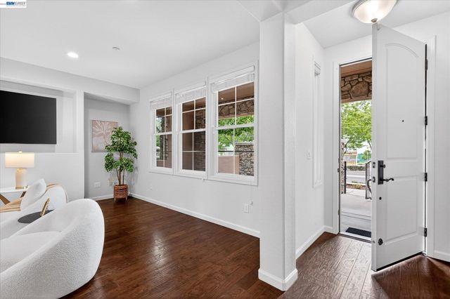 3683 Central Parkway, Dublin, CA 94568