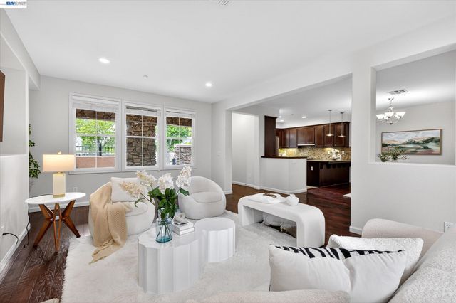 3683 Central Parkway, Dublin, CA 94568