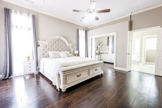 118 Mill Trail Drive, Sugar Land, TX 77498