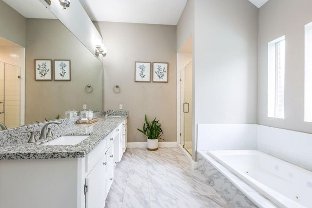 118 Mill Trail Drive, Sugar Land, TX 77498