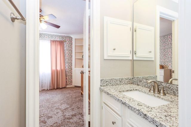 118 Mill Trail Drive, Sugar Land, TX 77498