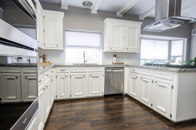 118 Mill Trail Drive, Sugar Land, TX 77498