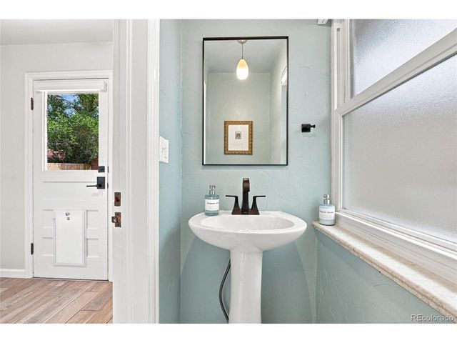 2686 S Gilpin St, Denver, CO 80210