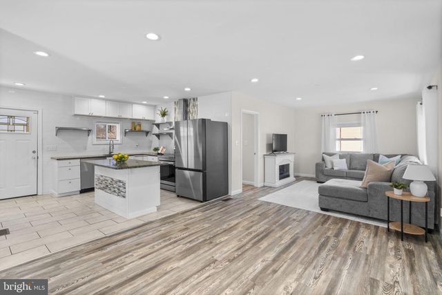 8062 TELEGRAPH RD, Severn, MD 21144