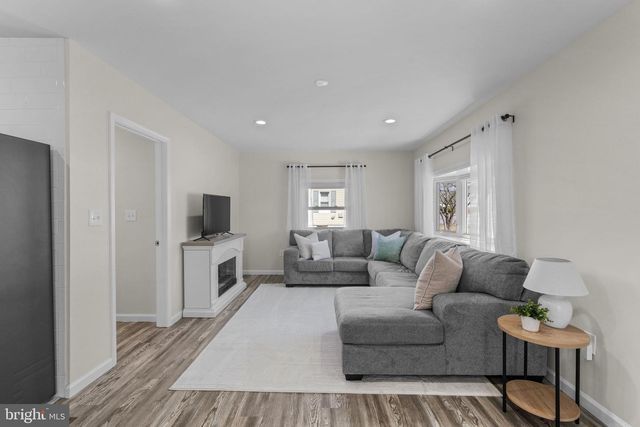 8062 TELEGRAPH RD, Severn, MD 21144