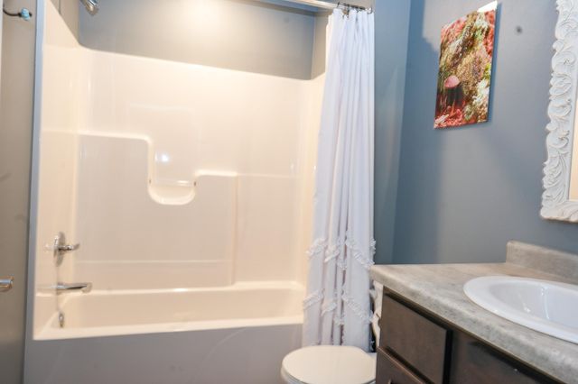 1801 42nd Street S, Moorhead, MN 56560