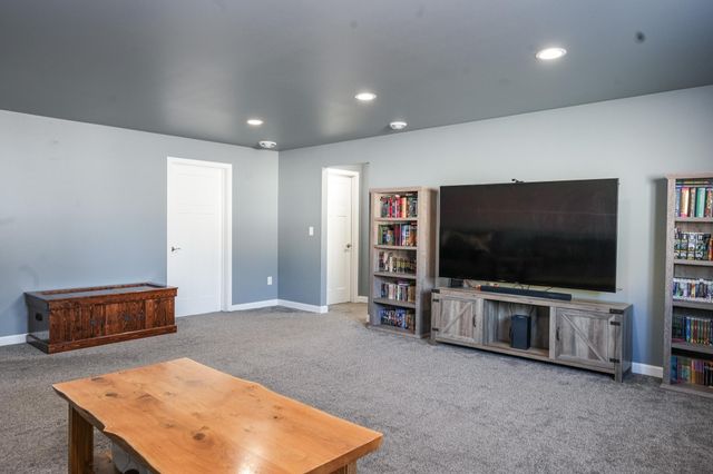 1801 42nd Street S, Moorhead, MN 56560