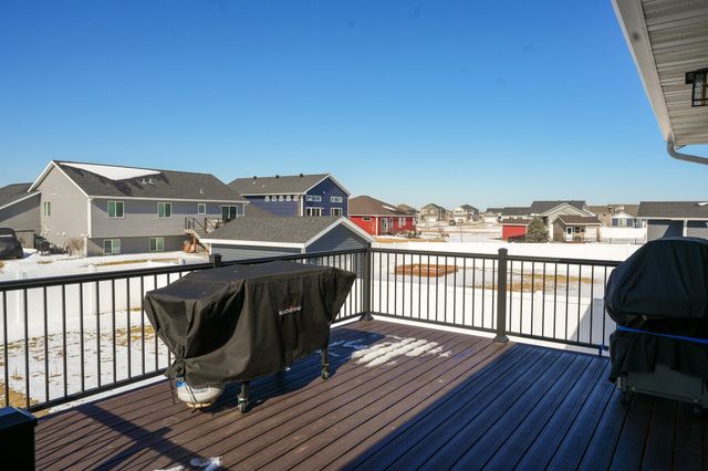 1801 42nd Street S, Moorhead, MN 56560