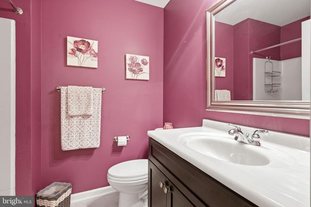 3206 SAXONY DR, Mount Laurel, NJ 08054